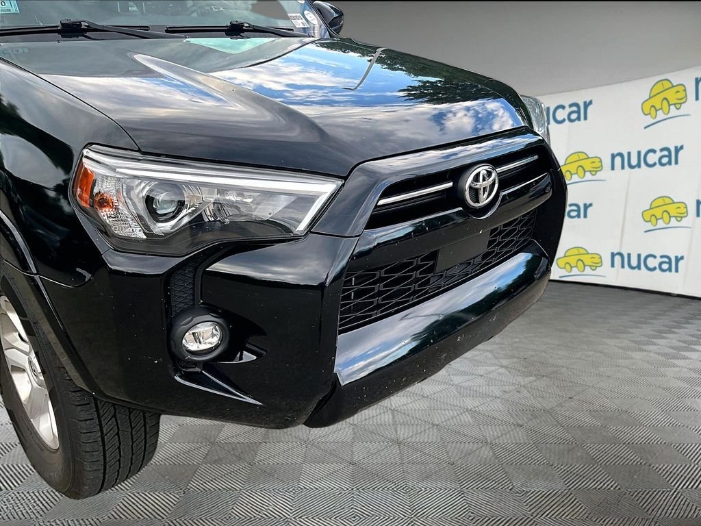 Used 2022 Black Toyota SR5 Premium image 8