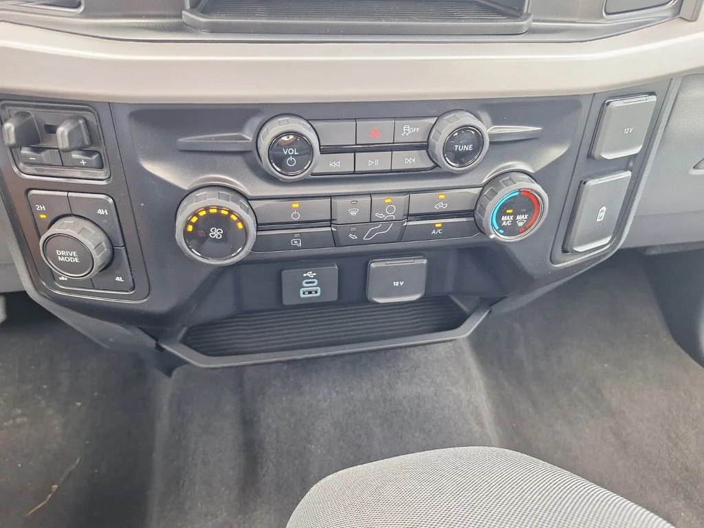 New 2026 Carbonized Gray Metallic Ford F-250® XL image 11