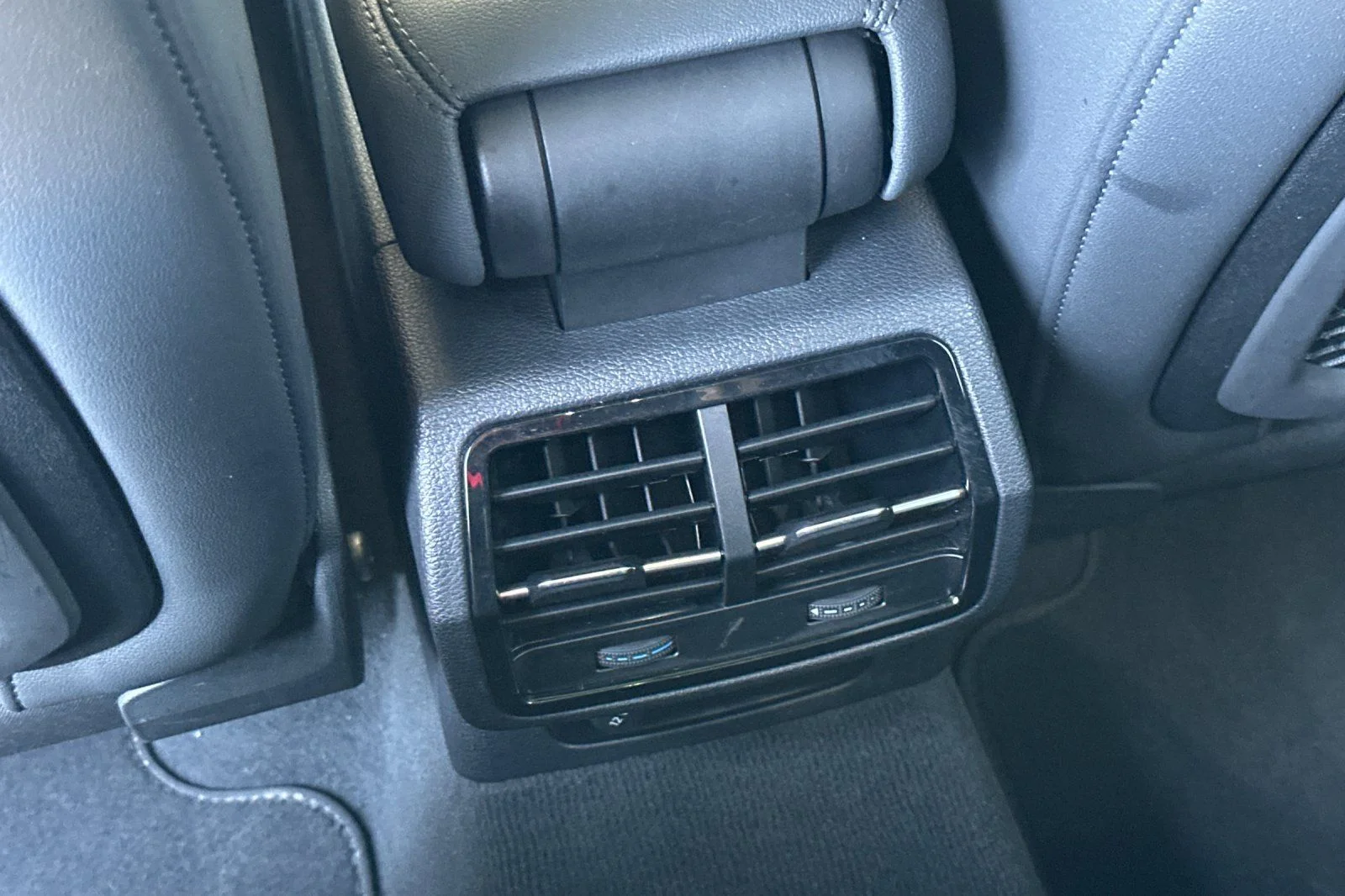 Used 2025  Audi Premium image 13