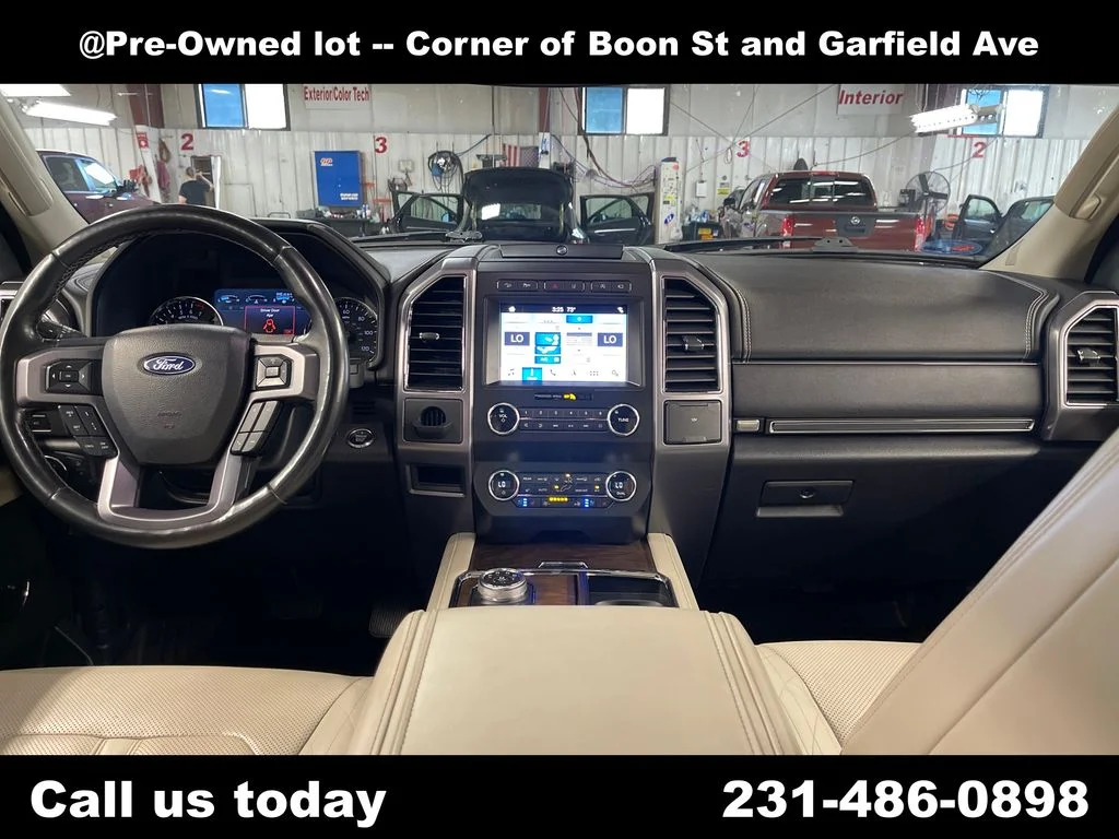 Used 2019 Black Ford Platinum image 18