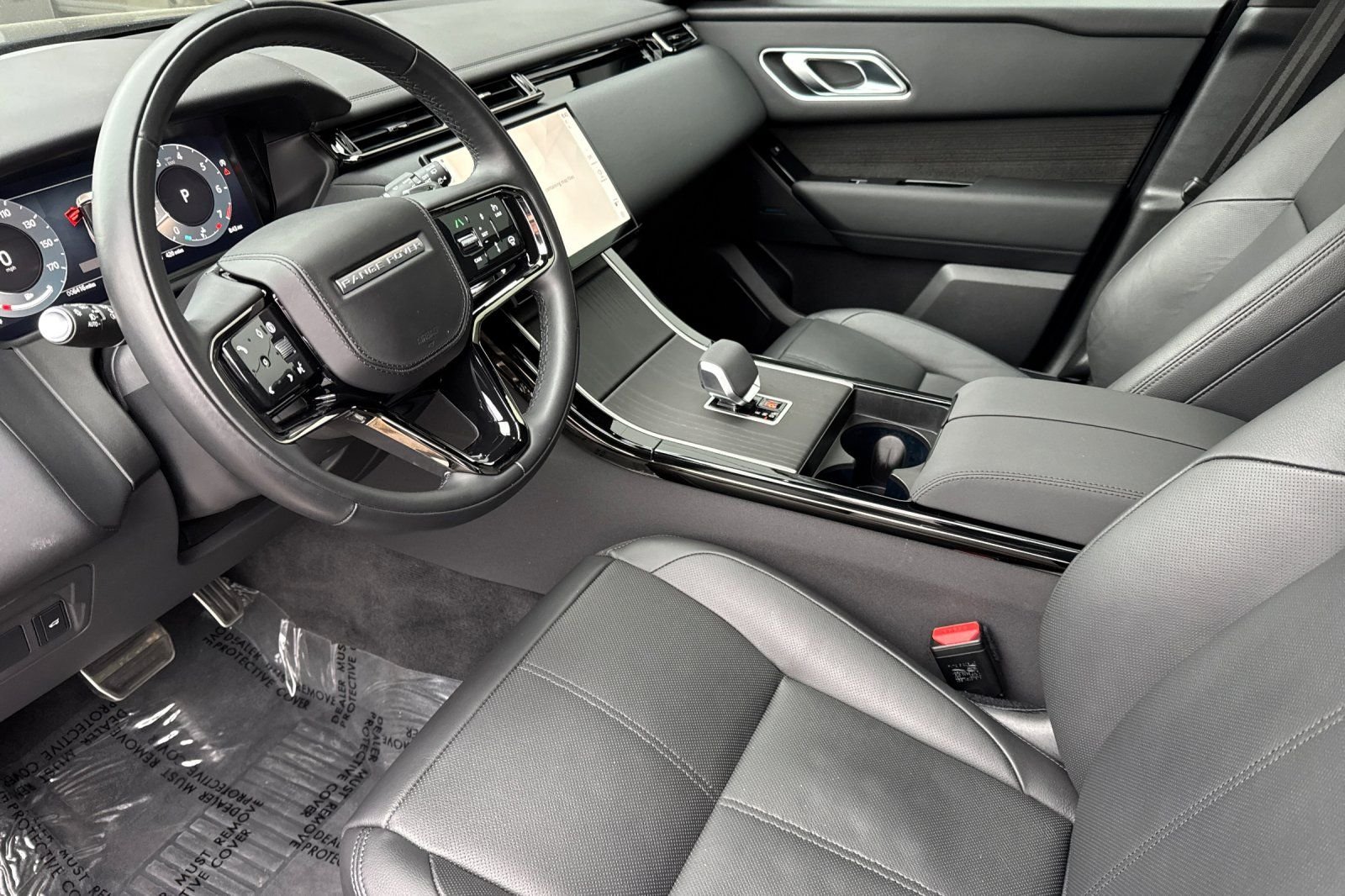 Certified Used 2026 Black Land Rover Dynamic SE image 9