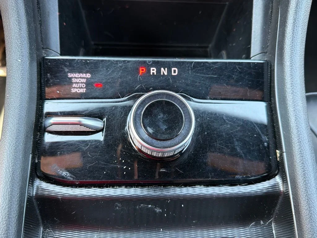 Used 2024 Metallic Jeep Limited image 32