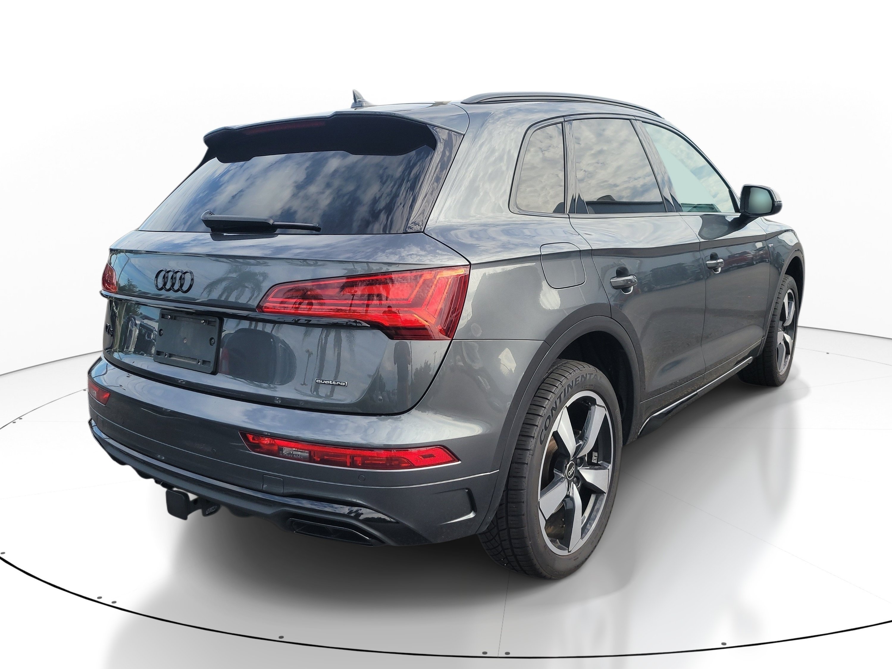 Used 2023 Daytona Gray Pearl Audi S line Premium Plus image 4