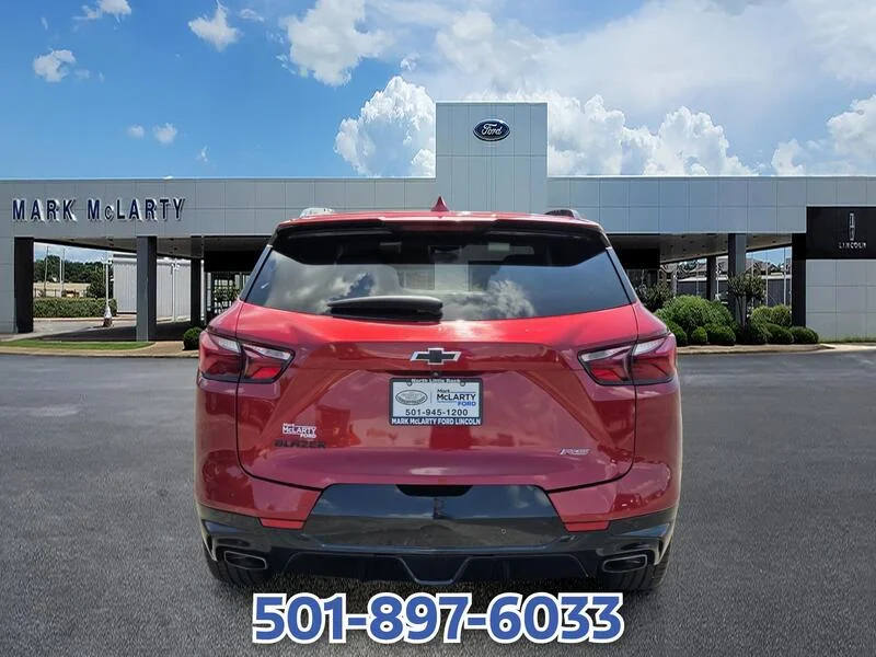 Used 2022 Cherry Red CHEVROLET FWD 4DR RS image 4