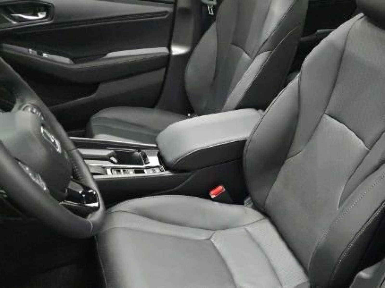Certified Used 2025 Solar Silver Metallic Honda Sport-L image 8