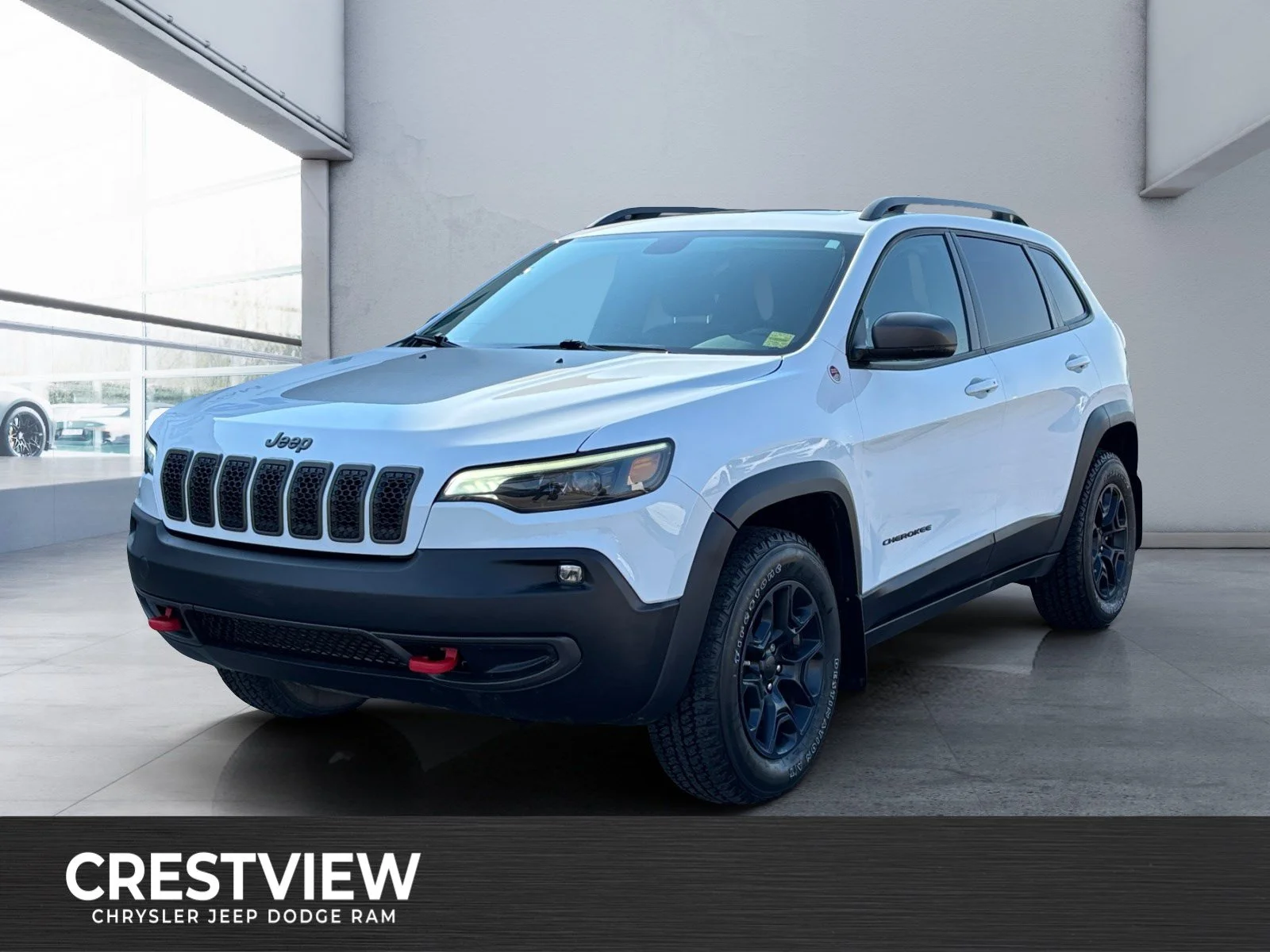 Used 2021 White Jeep Trailhawk image 1