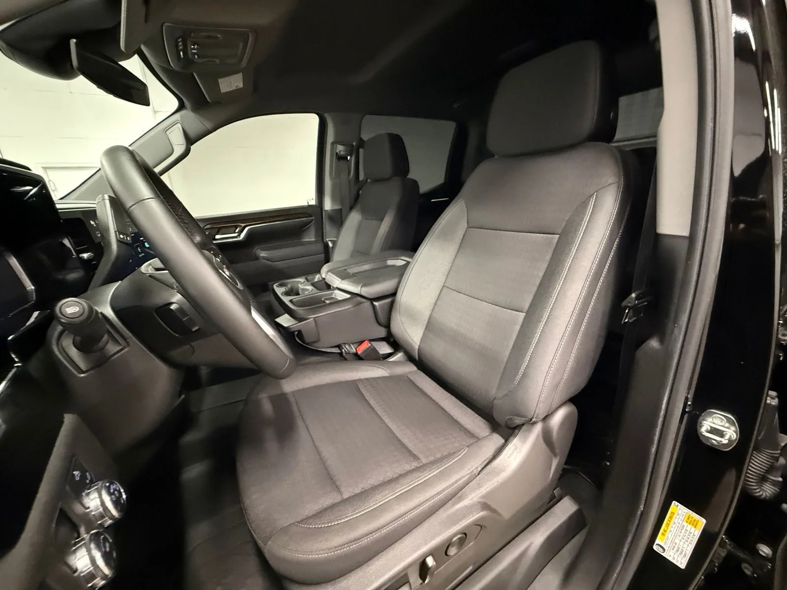 Used 2024 Black GMC Elevation image 17