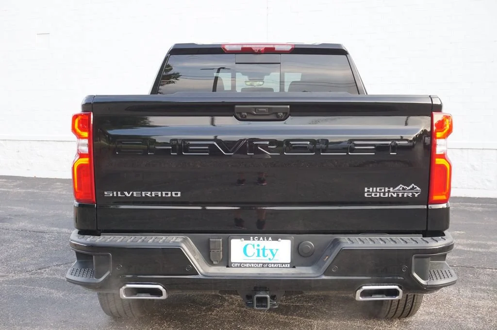 New 2026 Black Chevrolet High Country image 6