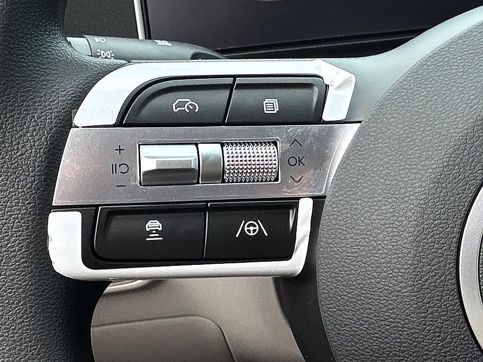 New 2026 Ecotronic Gray Hyundai SEL Plus FWD image 30