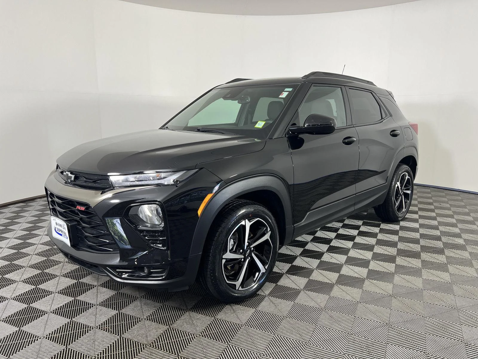 Used 2023 Mosaic Black Metallic Chevrolet RS image 28