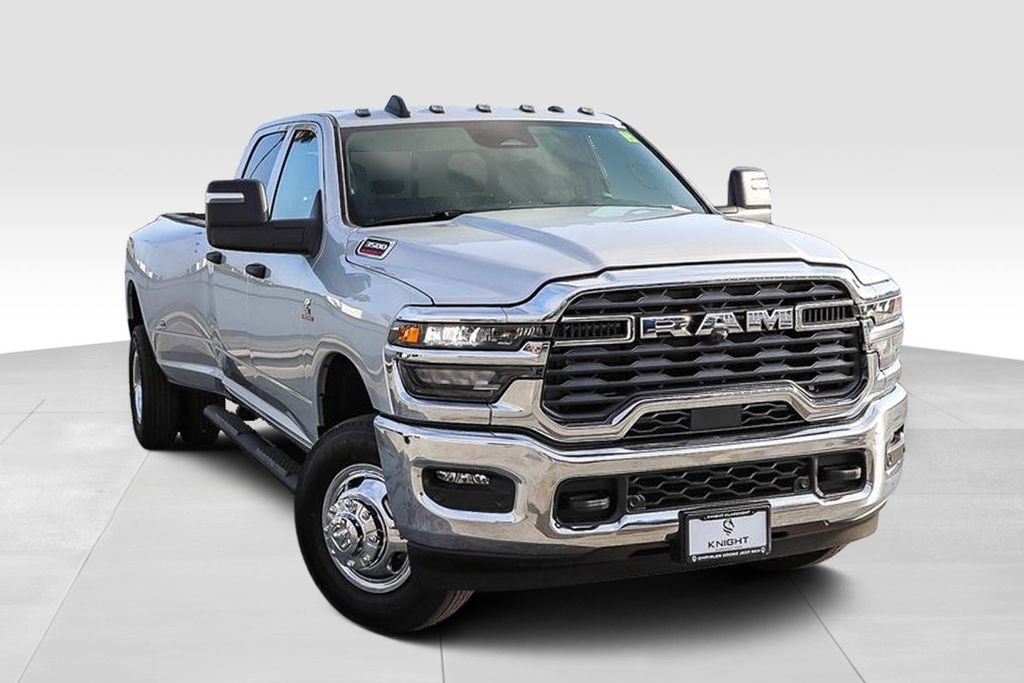 New 2026 Silver Ram Tradesman image 2