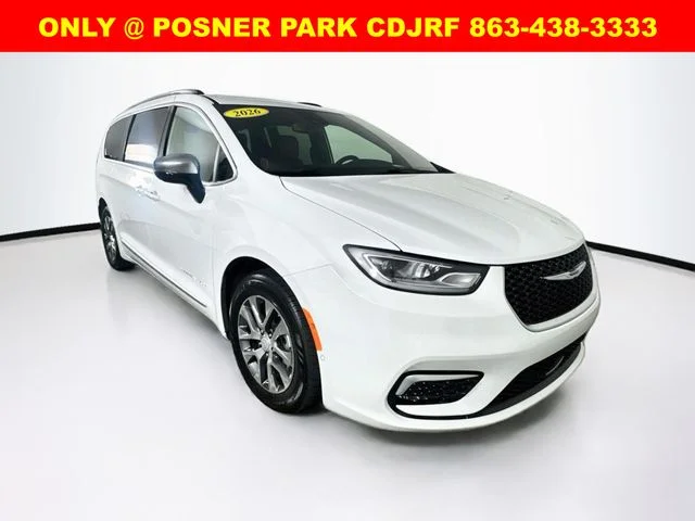 2026 Chrysler Pacifica Hybrid Pinnacle PHEV's photo