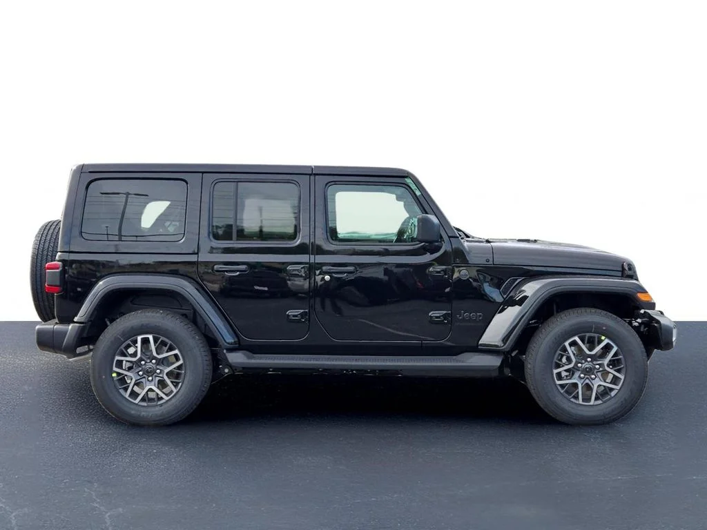 New 2026 Black Clear-Coat Exterior Paint Jeep Sahara image 6
