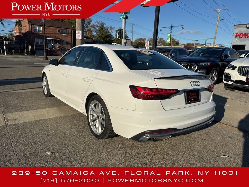 2023 Audi A4 45 S line Premium Plus photo 3