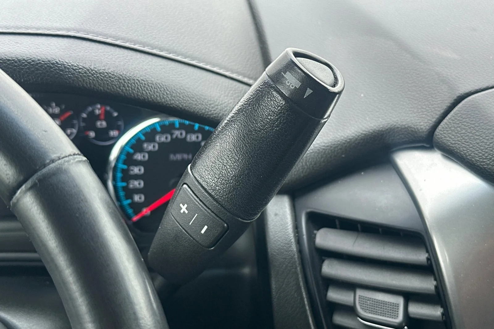 Used 2020 GRAY METALLIC Chevrolet Premier image 22