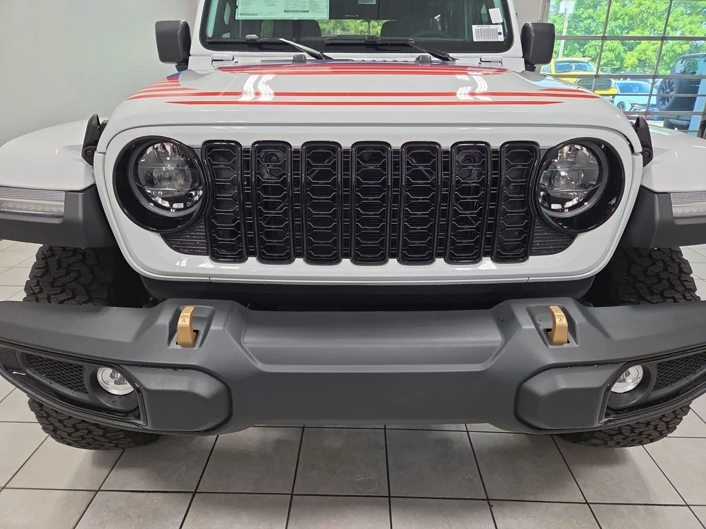 New 2026 Bright White Clearcoat Jeep  image 20
