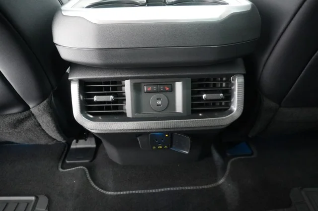 Used 2026 Agate Black Metallic Ford Platinum image 25