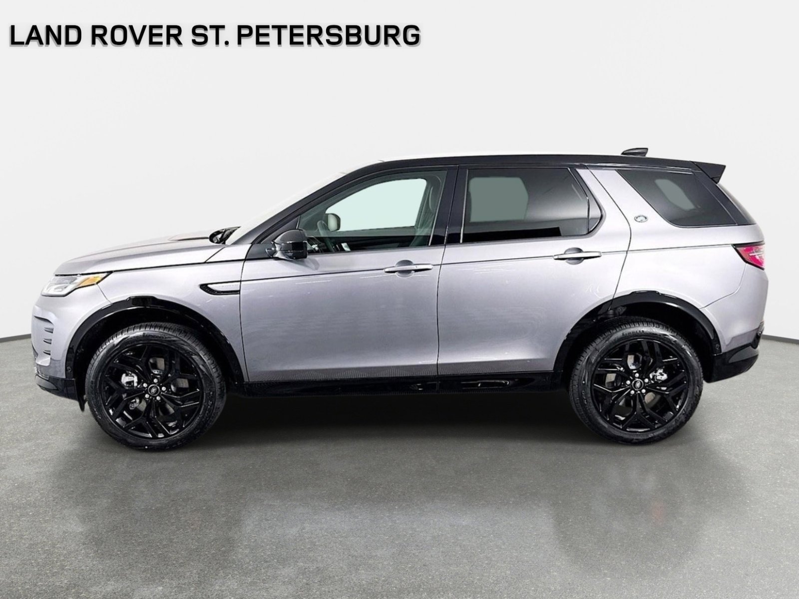 Used 2026 Gray Land Rover Landmark image 8