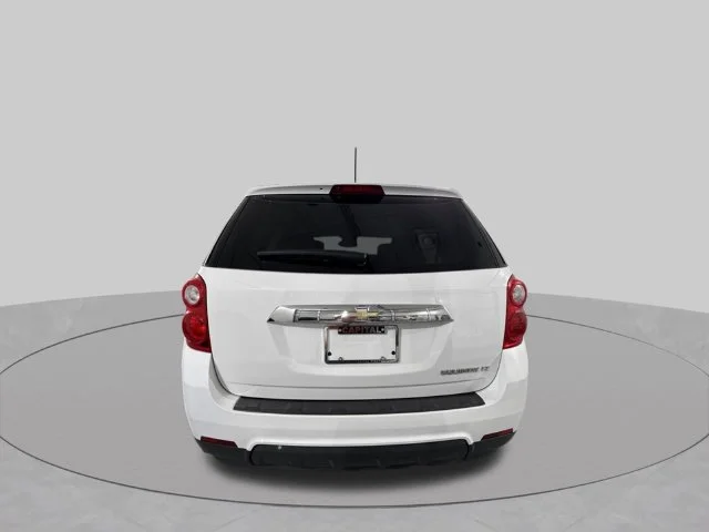 Used 2015 White Chevrolet LT image 8
