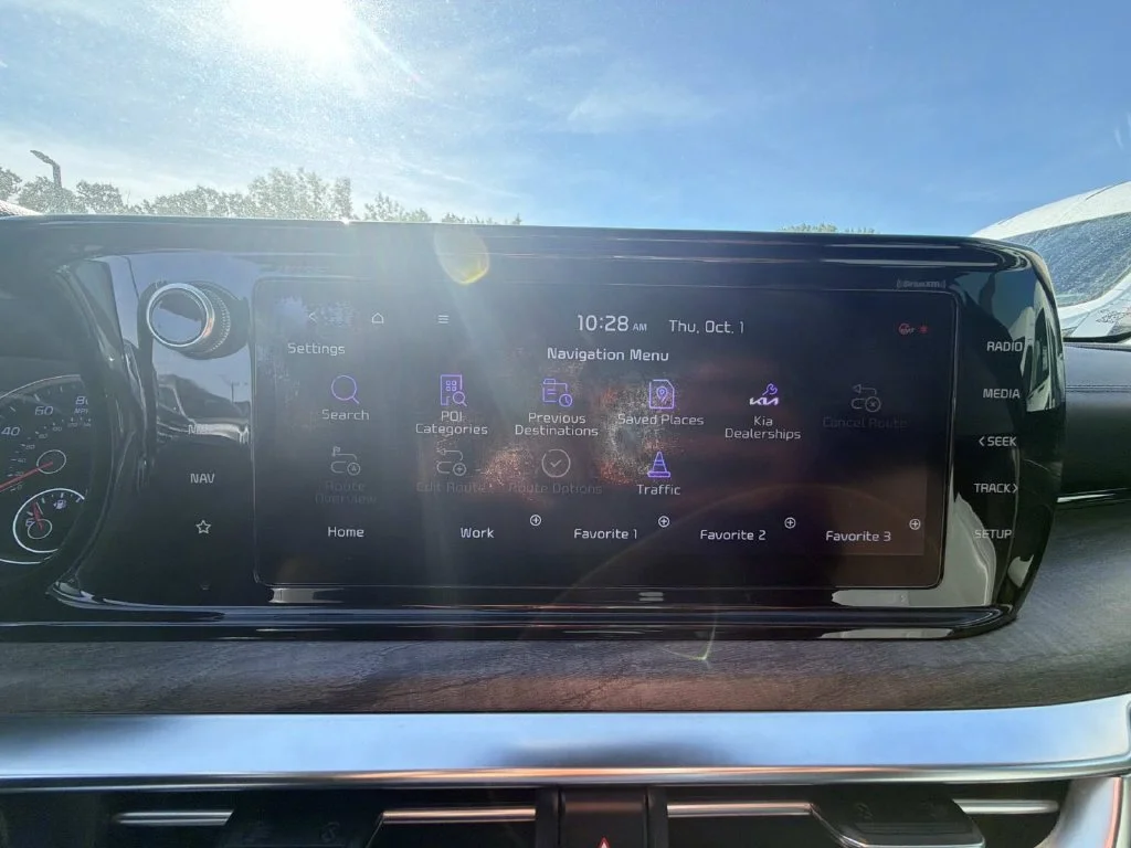 Used 2022 Black Kia EX image 22
