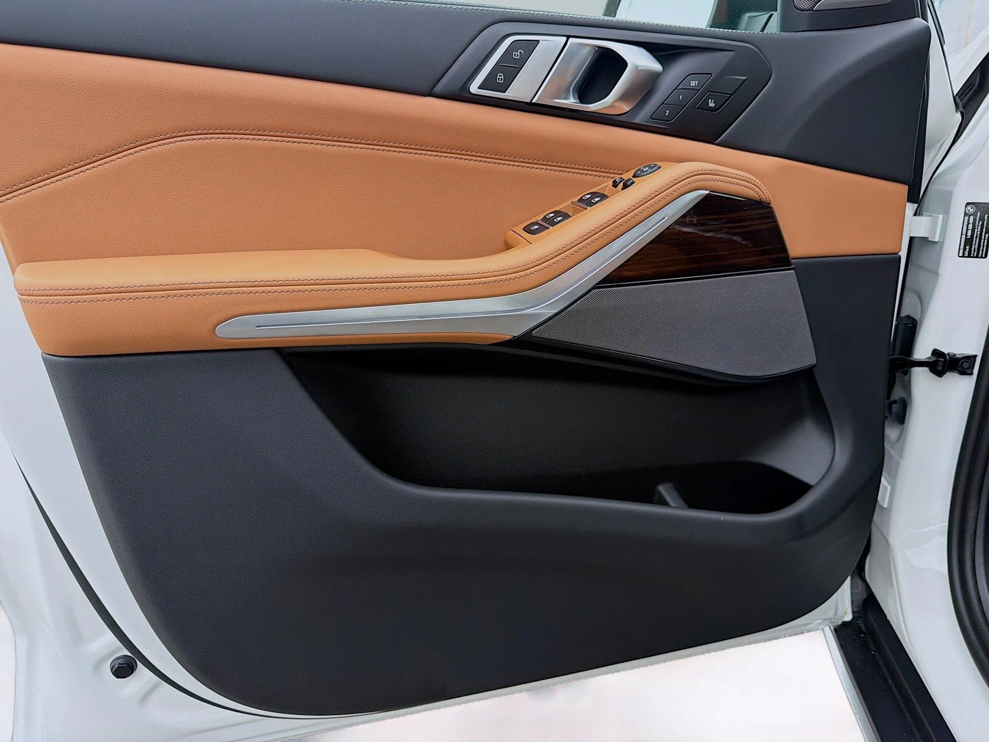 New 2026 Alpine White BMW xDrive40i image 22