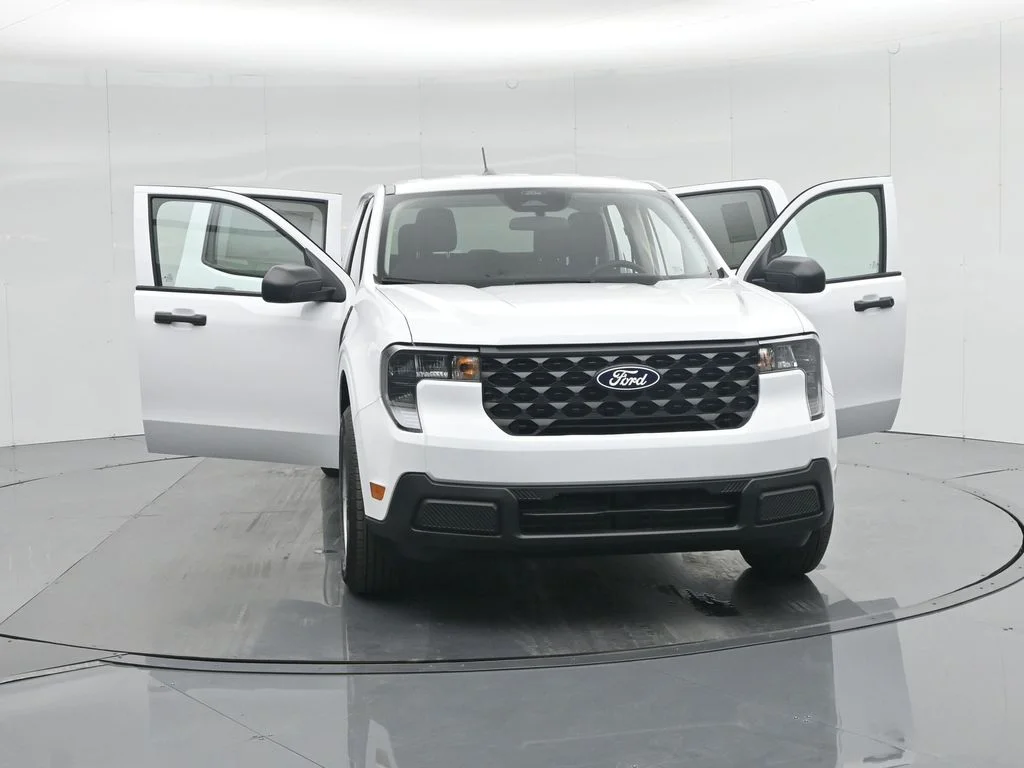 New 2026 Oxford White Ford XL image 28