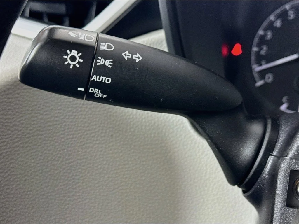 Used 2022 Celestite Toyota LE image 12