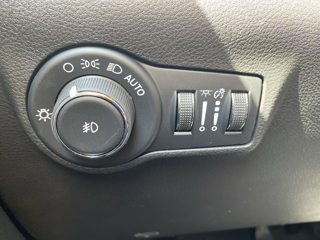 2025 Jeep Compass Latitude - Photo 23