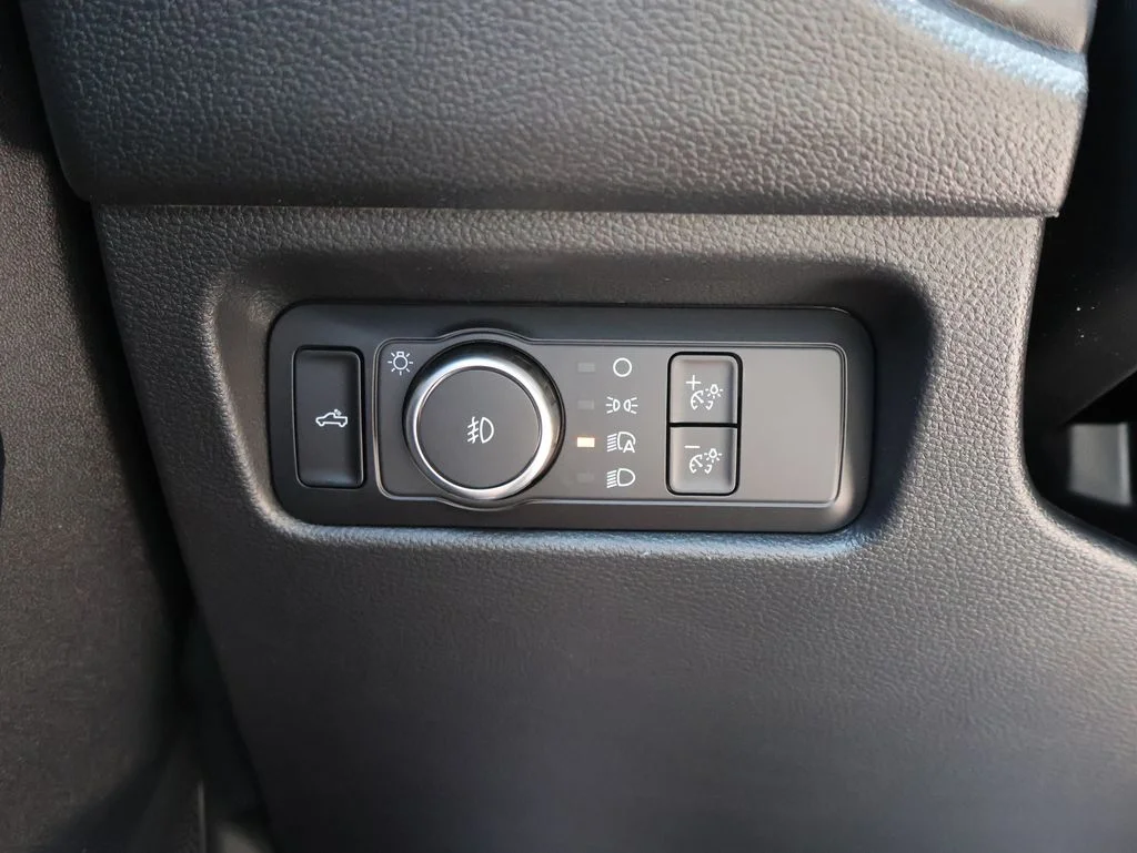 New 2026 Desert Sand Ford XLT image 31