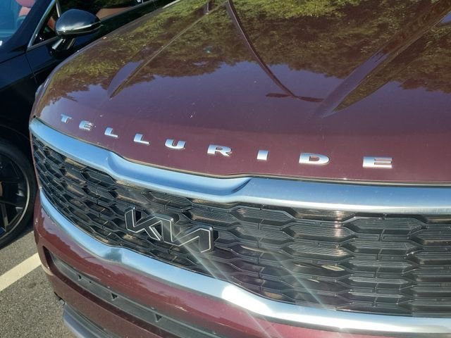 Used 2022 Sangria Kia S image 9