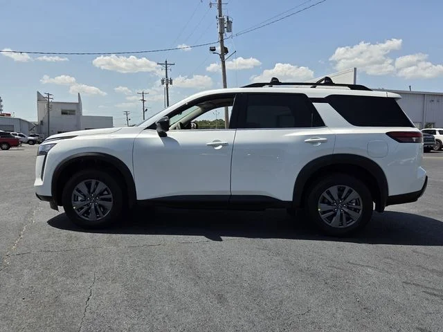 New 2026 Everest White Pearl TriCoat Nissan SV image 2