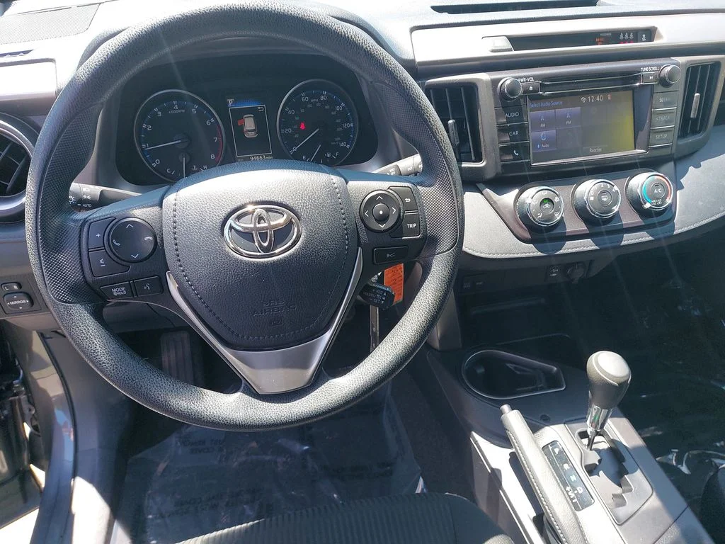 Used 2018 Gray Toyota LE image 15