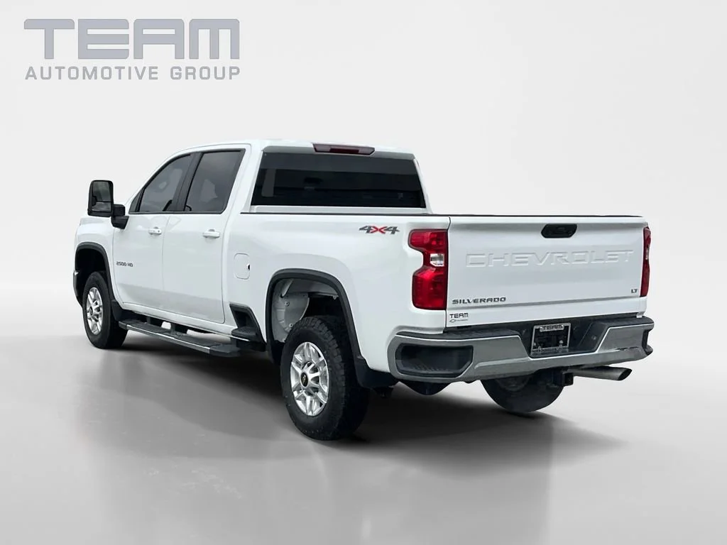 Used 2024 Summit White Chevrolet LT image 5