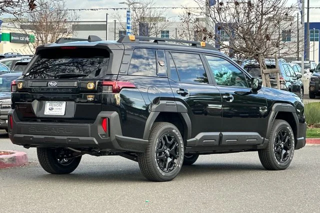 New 2026 CRYSTAL BLACK SILICA Subaru Wilderness image 4