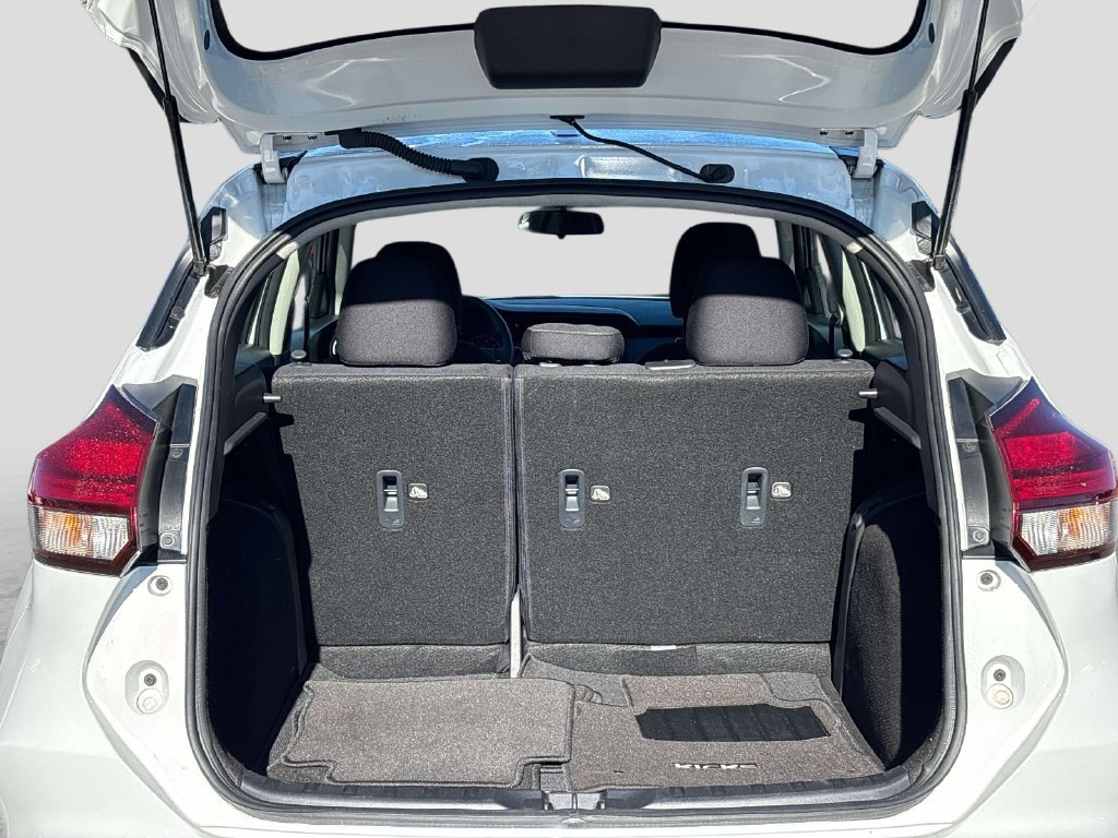 Used 2024 White Nissan SV image 14