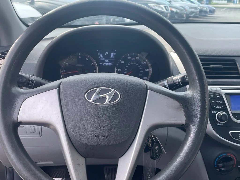 Used 2013 Black Hyundai GLS image 17