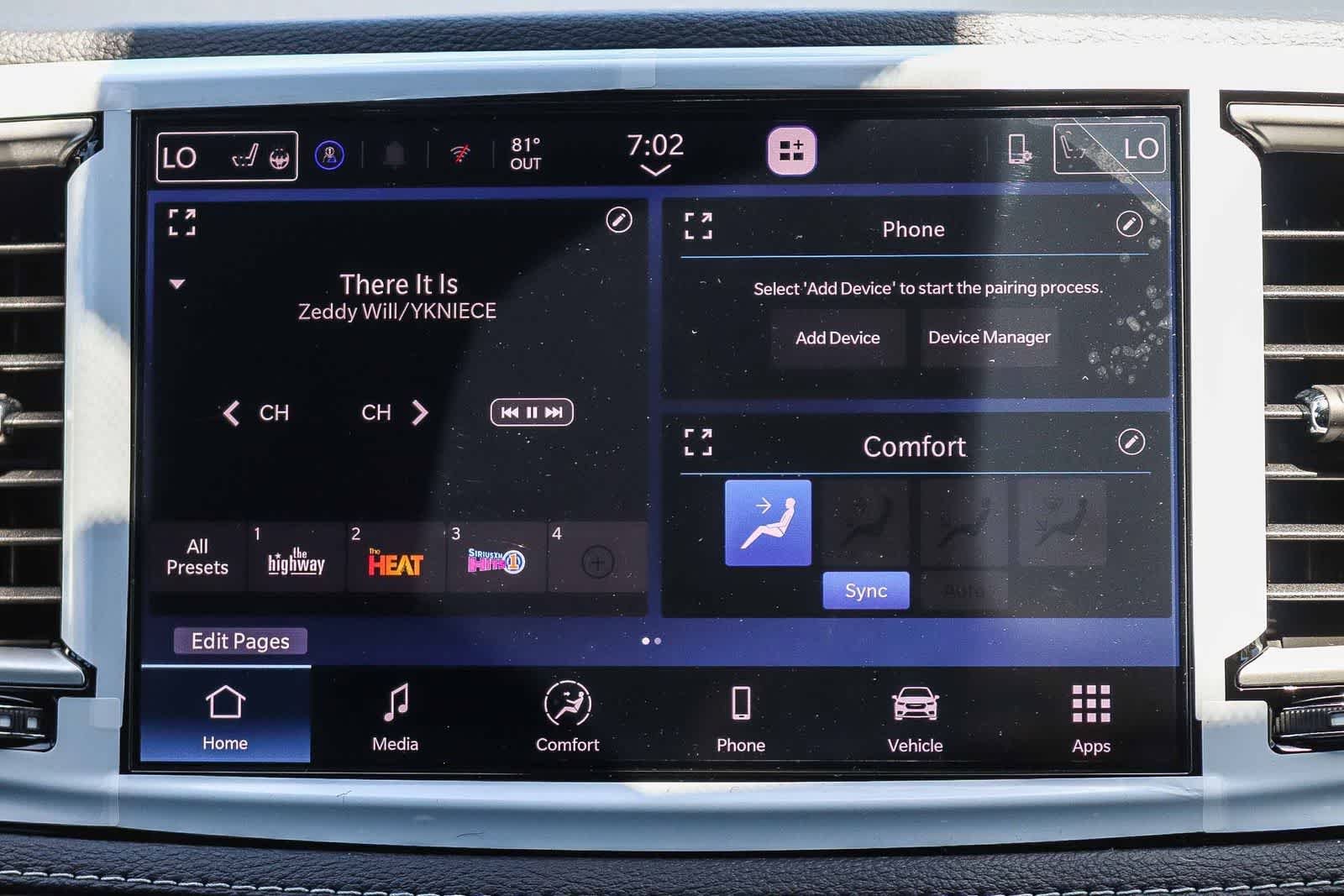 New 2027 Bright White Clear-Coat Exterior Paint Chrysler Select image 16