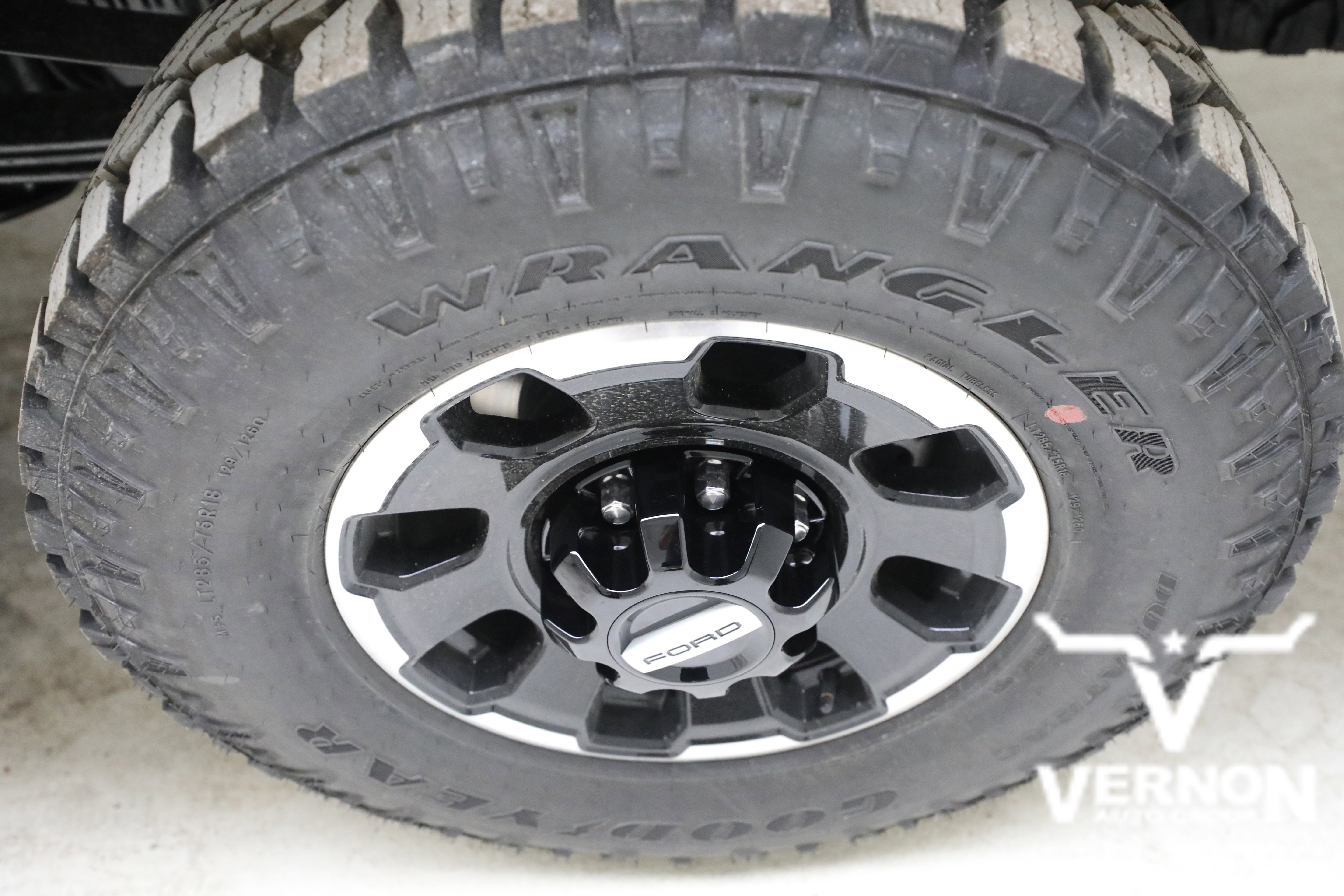 New 2026 Star White Metallic Tri-Coat Ford  image 32