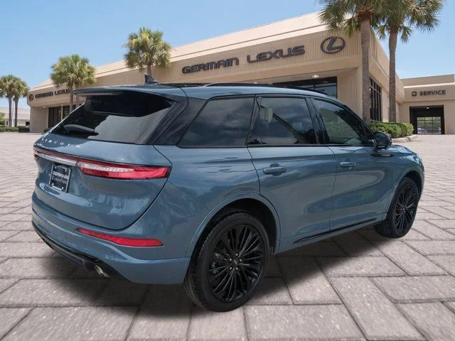 Used 2023 Blue Lincoln Reserve image 4