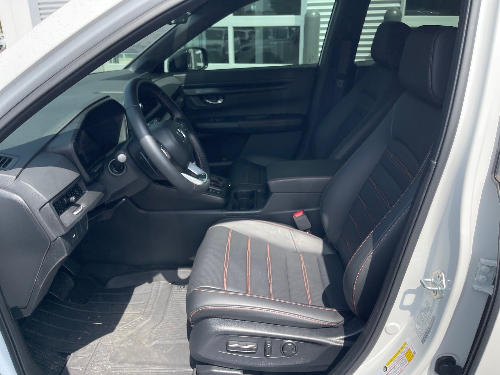 Used 2026 Platinum White Pearl Honda Sport-L image 10