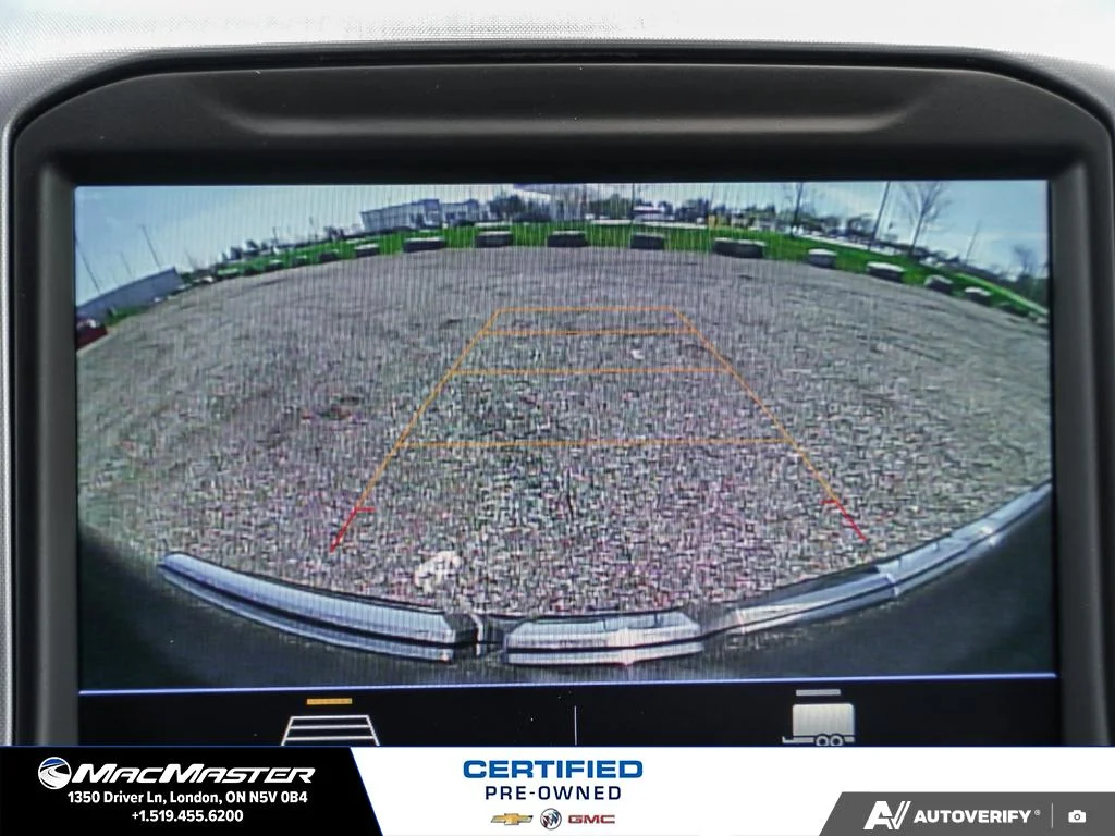 Used 2022  GMC Elevation image 29