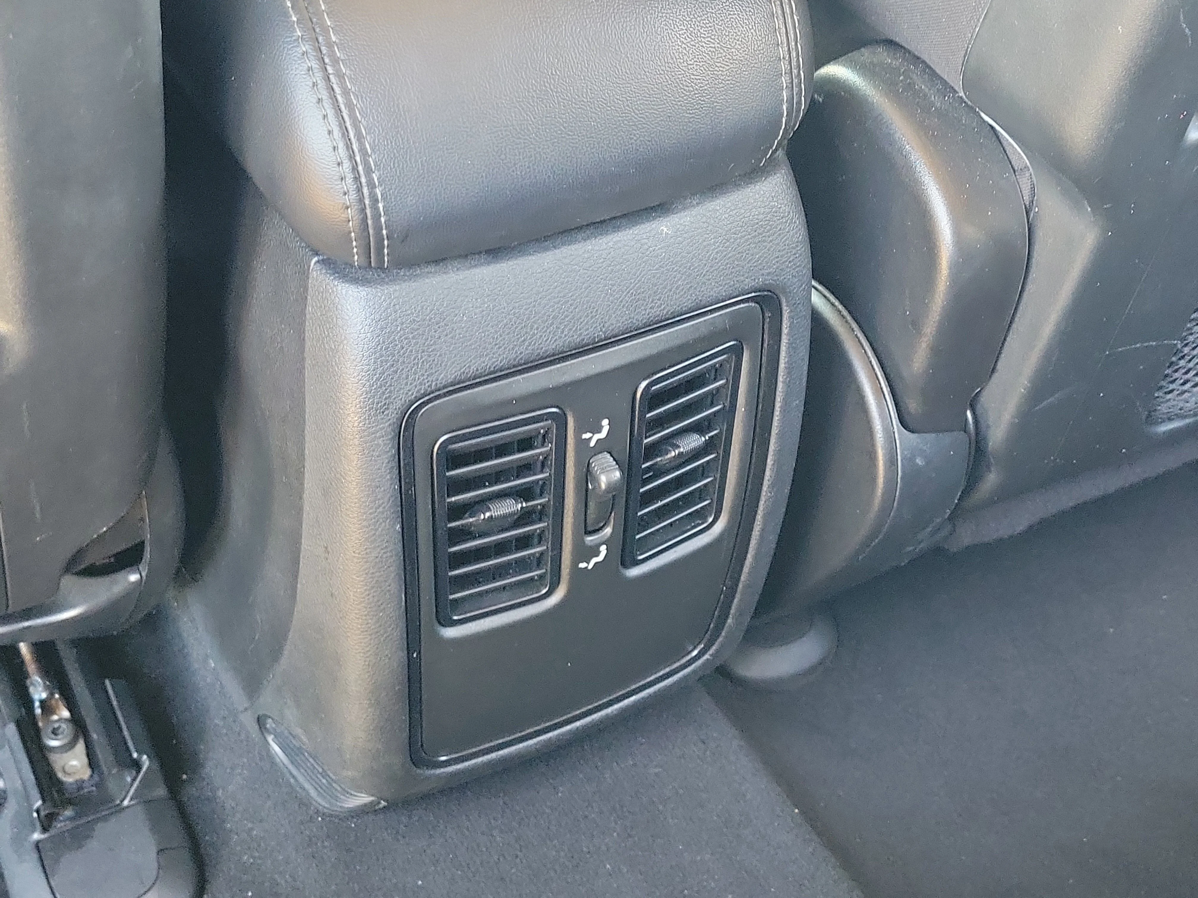 Used 2022 DB Black Clearcoat Dodge SXT image 15