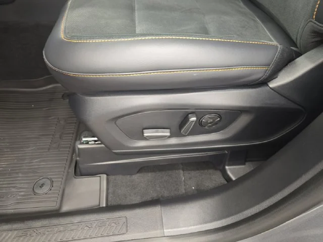 New 2027 Carbonized Gray Metallic Ford Tremor® image 43