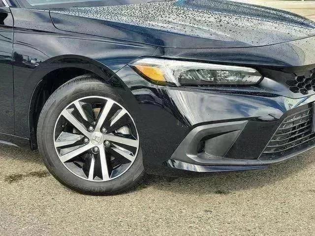 Used 2024  Honda LX image 9