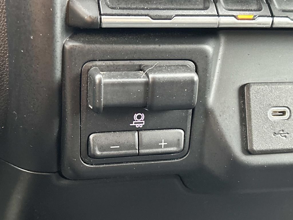 Used 2019 Blue GMC SLE image 26