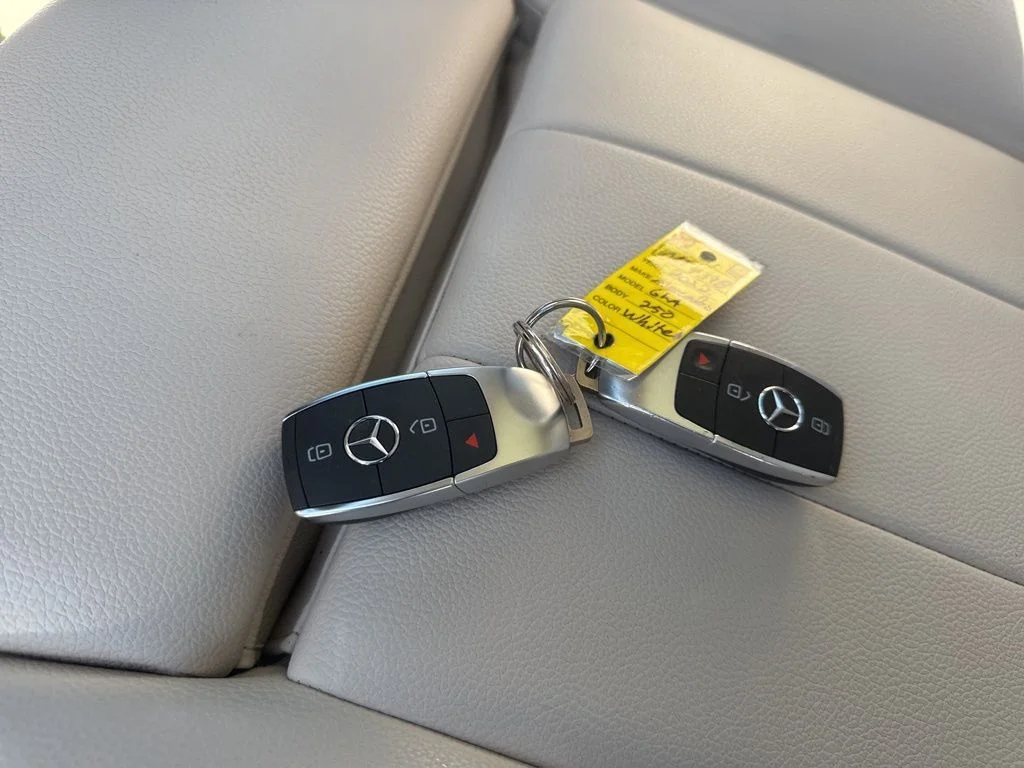 Used 2022 White Mercedes-Benz GLA 250 image 33