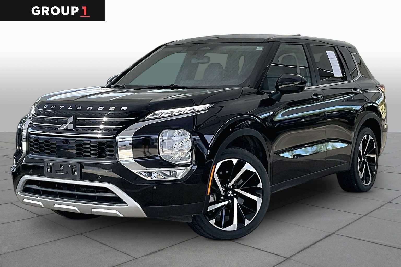 Pre-Owned 2022 Mitsubishi Outlander SE