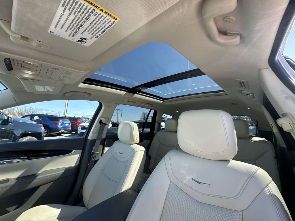 Used 2024 White Cadillac Premium Luxury image 22
