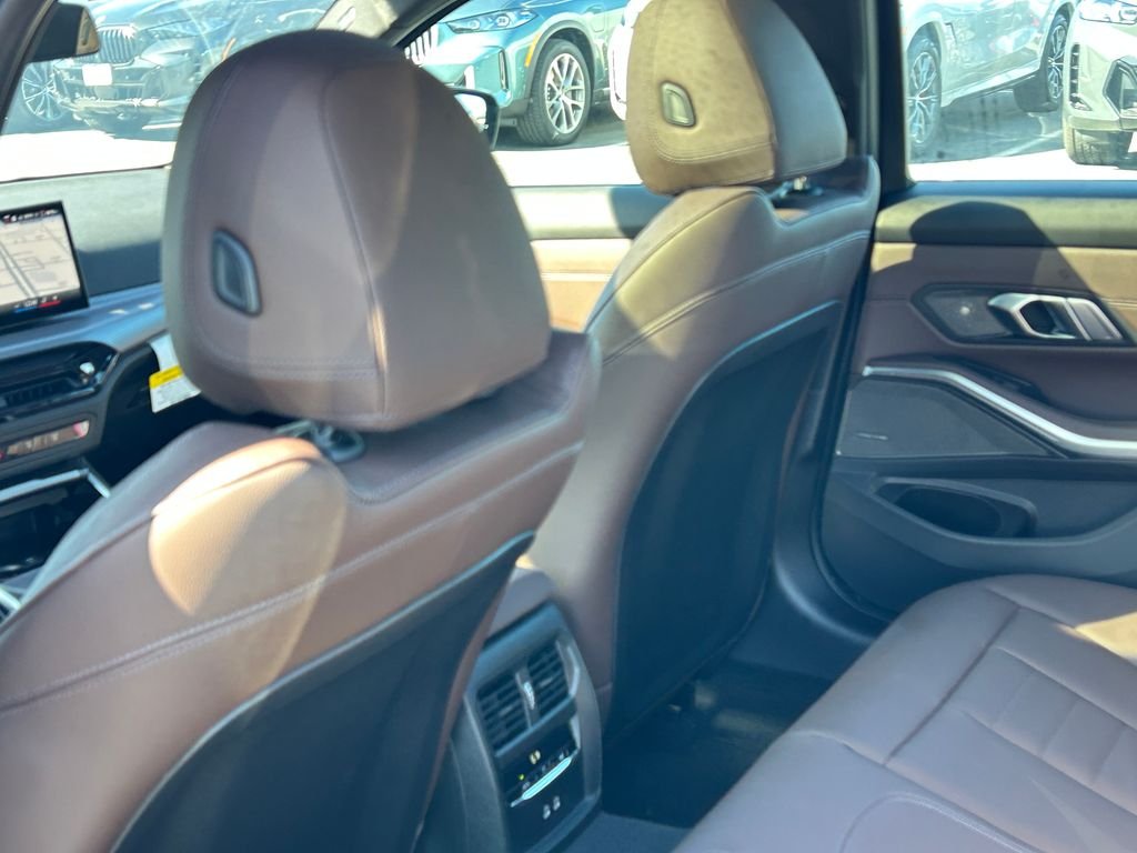 New 2026 Black Sapphire Metallic BMW M340i xDrive image 31