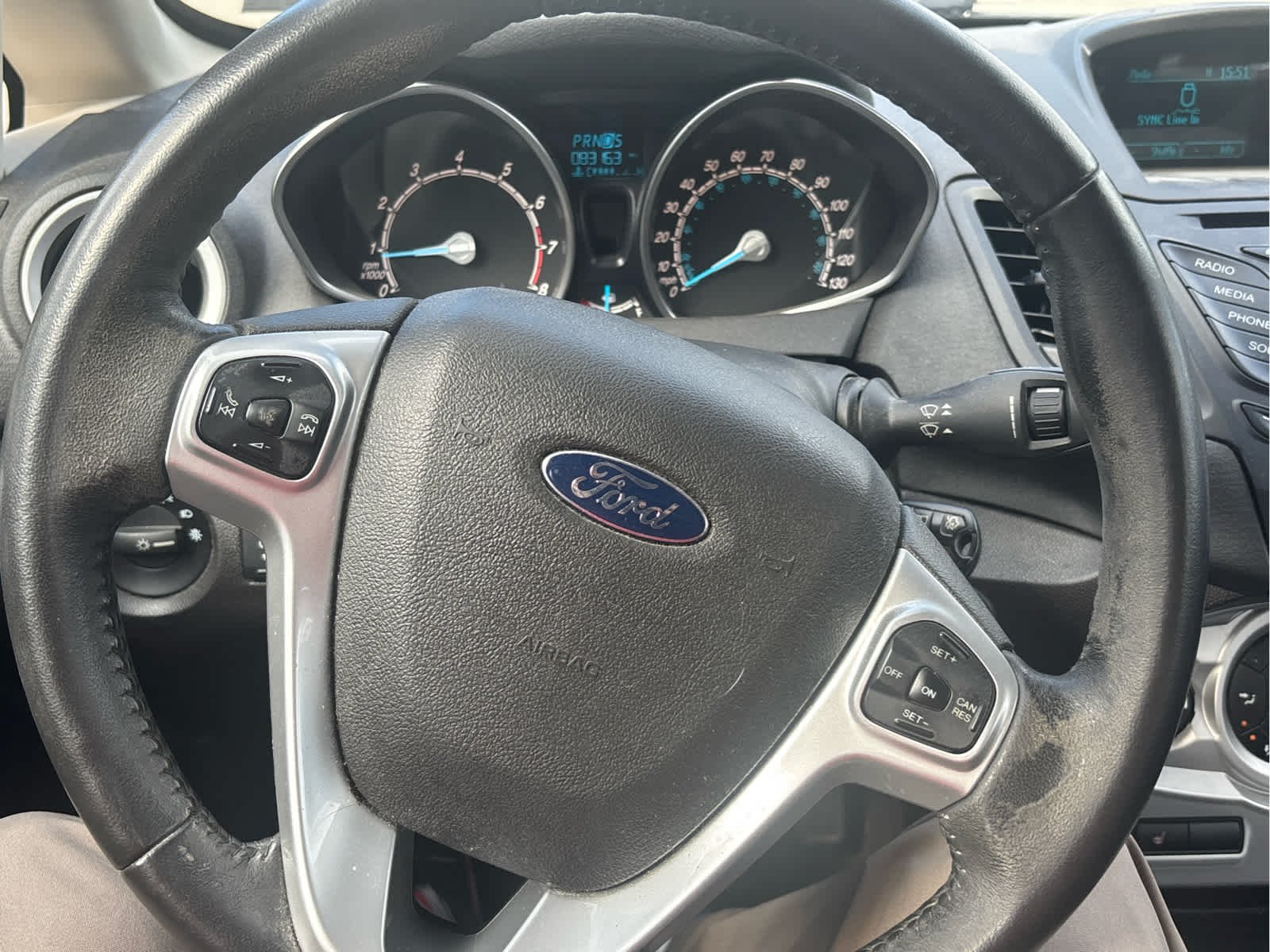 Used 2015 Ingot Silver Ford SE image 8